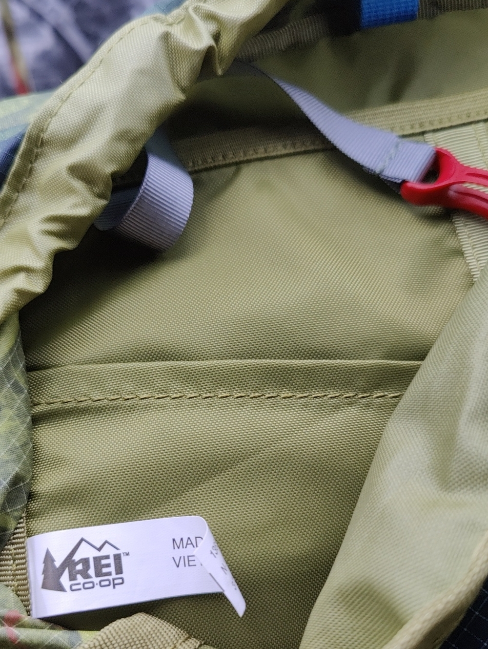 REI Co-op Flash 22 Print Back Pack - Picture 8 of 9